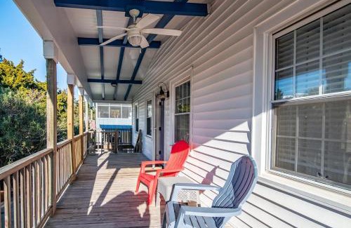 Litchfield by the Sea House | 5BR Scenic View 3 Minutes to the Beach