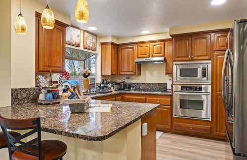 Corona House | 5BR w/Heated Pool & SPA ｜Mini Golf｜Kids Playhouse｜Monthly rental only