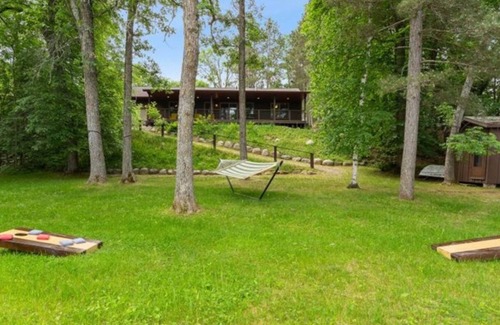 Breezy Point Cabin | 5Pines Ossie- Water Toys|Swim| Game Rm| Dock