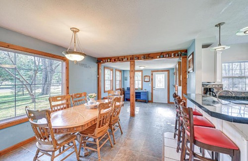 Niles House | 6-Acre Family-Friendly Getaway in Niles!