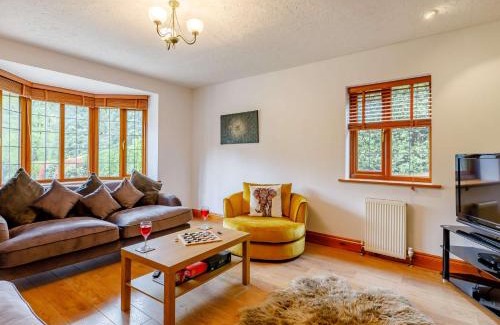 Raymonds Hill House | 6 Bed in Lyme Regis 80470