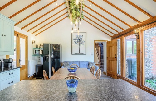 Moreton Cottage | 6 bedroom accommodation in Welland, near Malvern