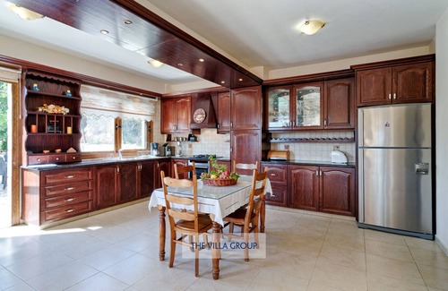 Miliou House | 6 bedroom stone built Villa with private pool in Miliou