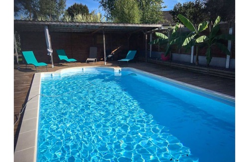 Bouessay House | 6 bedroom vacation home with swimming pool - La Belle Rochette