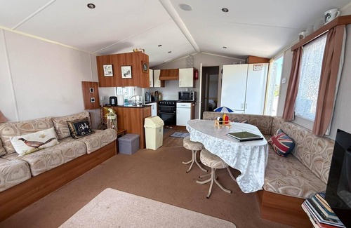 Felixstowe House | 6 berth caravan with decking and WiFi at Suffolk Sands Holiday Park ref 45040G