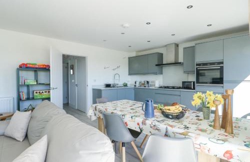 Llanfaelog House | 6 Gwel Yr Wyddfa