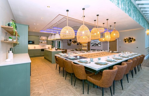 Morecambe House | 6* Luxury Private Manor House with full heated swimming pool, casino, gym & spa