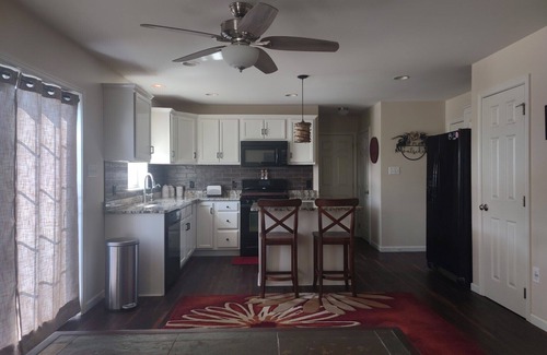 Bellefonte House | 6 miles to campus! Perfect fit for your family on PSU weekends.