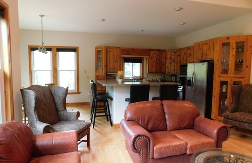 Birch Run Township House | 6 Minutes from the Historic Village of Frankenmuth