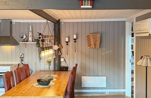 Leksvik House | 6 person holiday home in Mosvik