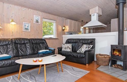 Skødshoved Strand House | 6 person holiday home in Knebel-By Traum