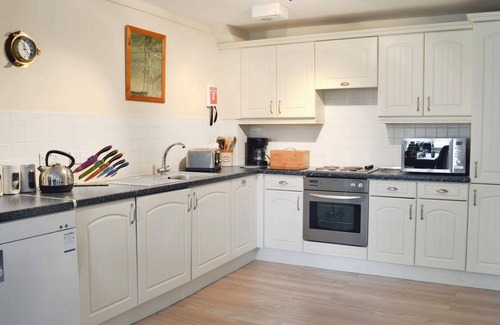 Bainbridge Cottage | 6 Riverdale