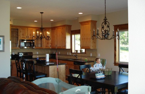 Innsbruck Val Moritz House | 6 TV's!, 5 minutes from Granby Ranch, 18- Min from Winter Park, Gorgeous Views