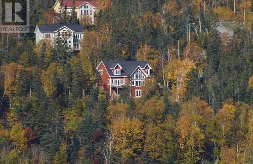Humber Valley Ski Chalet | 60 Lakeview - Humber Valley Resort