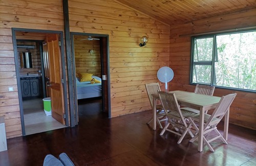 Uturoa Cottage | 60 m² Cabin ∙ 1 bedroom ∙ 2 guests