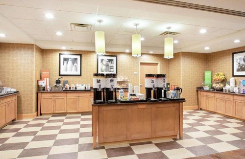Lone Tree Hotel | 60 m² Hotel ∙ 127 guests