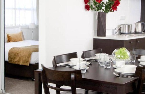 Hamilton Apartment | 60 m² Serviced apartment ∙ 2 bedrooms ∙ 16 guests