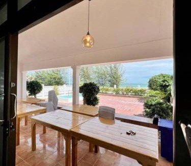 Noen Phra Villa | 600 m² Villa ∙ 6 bedrooms ∙ 20 guests