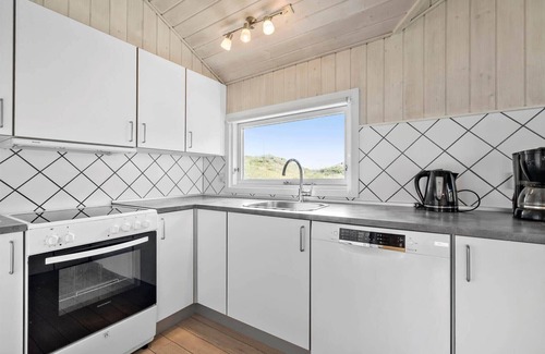 Bjerregard Strand House | 614 Hvide Sande - Rauhesvej 57