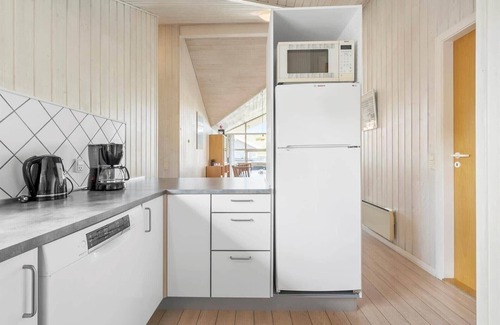 Bjerregard Strand House | 614 Hvide Sande - Rauhesvej 57