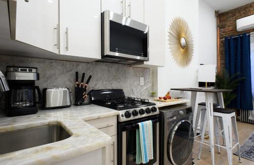 Central Park South Apartment | 62-2B NEW Prime UES W D in unit