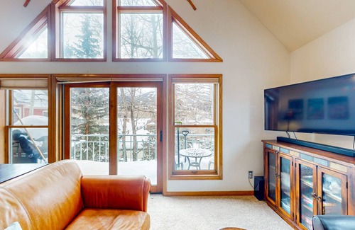 Historic District Condo | 62 m² Condo ∙ 1 bedroom ∙ 2 guests