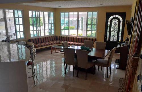 Jiutepec House | 64 m² House ∙ 9 bedrooms ∙ 25 guests
