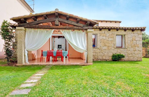 San Teodoro House | 64 m² House ∙ 2 bedrooms ∙ 6 guests