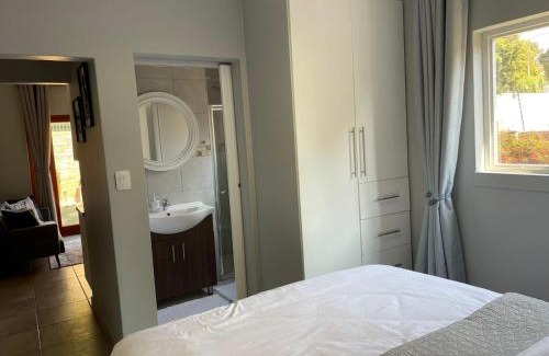 Moreleta Park Bed & Breakfast | 642 on Vincent