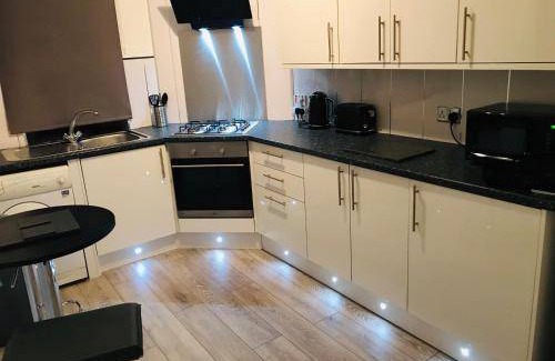 Port Glasgow Apartment | 65 m² Apartment ∙ 1 bedroom ∙ 3 guests