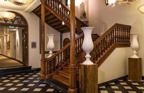 Sittard Hotel | 65 m² Hotel ∙ 127 guests