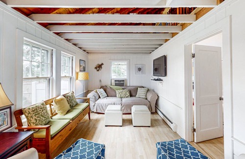 Cataumet House | 65 m² House ∙ 2 bedrooms ∙ 4 guests