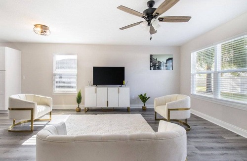 Crestview House | 65 m² House ∙ 3 bedrooms ∙ 6 guests