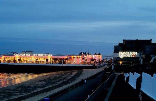 Holland-On-Sea House | 65 m² House ∙ 2 bedrooms ∙ 4 guests