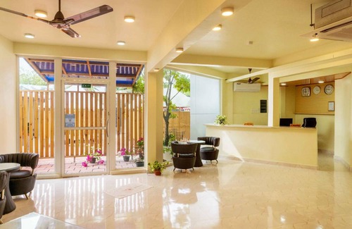 Maradhoo House | 65 m² Motel ∙ 3 guests