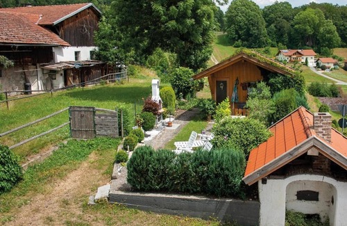 Grafenau Apartment | 65qm-große Ferienwohnung mit Garten
