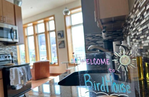 Downtown Minneapolis Apartment | 66 m² Apartment ∙ 2 bedrooms ∙ 4 guests