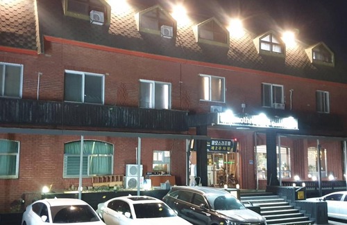 Sokcho Hotel | 66 m² Motel ∙ 127 guests