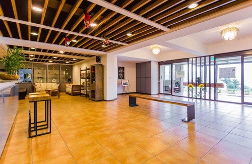 Datong Hotel | 66 m² Motel ∙ 6 guests