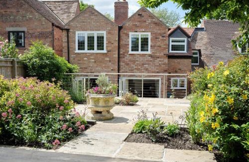 Warwick House | 67 Bridge End