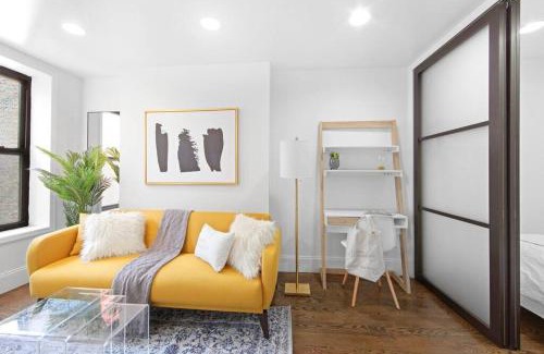 Lower East Side Apartment | 69-4B Modern Lower East Side 1BR PRIME LOCATION
