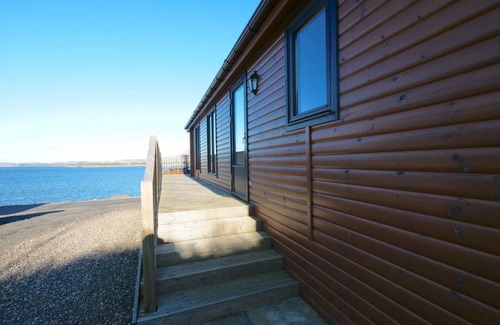 Kinross Other | 69 m² Accommodation ∙ 3 bedrooms ∙ 5 guests