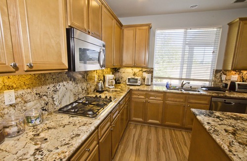 Temecula House | 6BR 4BTH >30 DAY FULLY FURNISHED RENTAL FOR SNOWBIRDS/INSURANCE/SOLD HOME?
