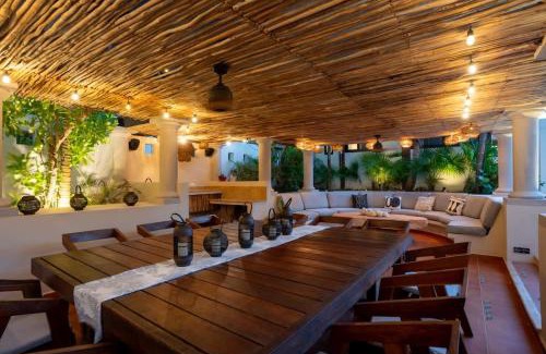 Soliman Bay Villa | 6BR Exclusive Beachfront Villa w/Pool in Tulum