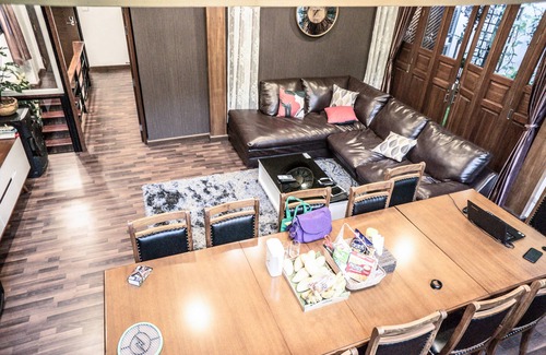 Nimman Villa | 6BR Private Big space with Rooftop garden for family or big group