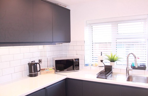 Harlow Apartment | 6guests-parking-nearstansted-accessible