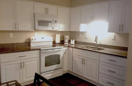 Norfolk Apartment | 7 2 D Beach Get Away on beach!