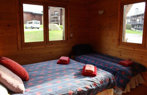 Les Carroz-d'Araches Ski Chalet | 7-28 day stay for best rates- Chalet Les Carroz