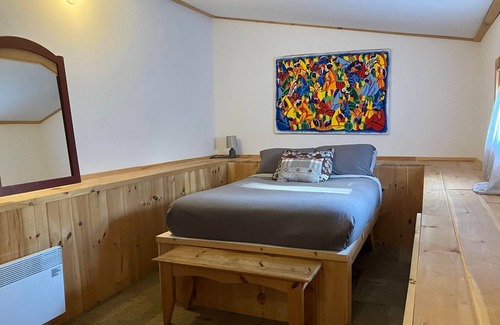 Saint-Gabriel House | 7 bedroom house with SPA