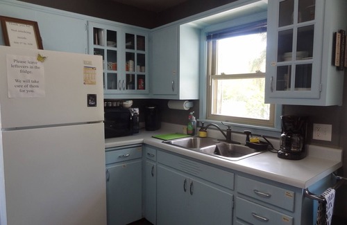 Kutzky Park House | 7 blks Mayo Gonda 8 blks St Marys 3 Bed Main Floor